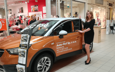 Nasza komunikatywna Patrycja podczas akcji zbierania leadów.