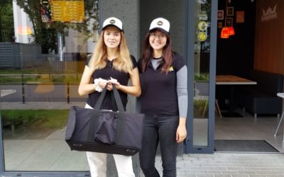 Hostessy do samplingu pizzerii Gruby Benek