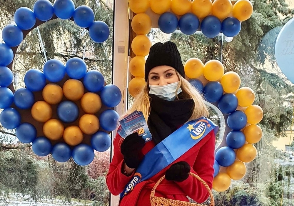 personel hostess na walentynki lotto