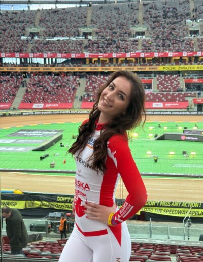 personel hostess do promocji wizerunku marki